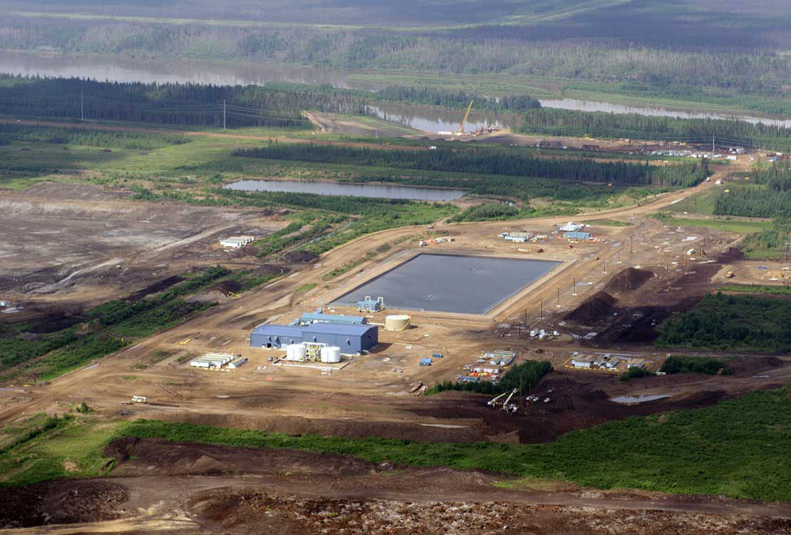 Portrait of Oil Sands Facility